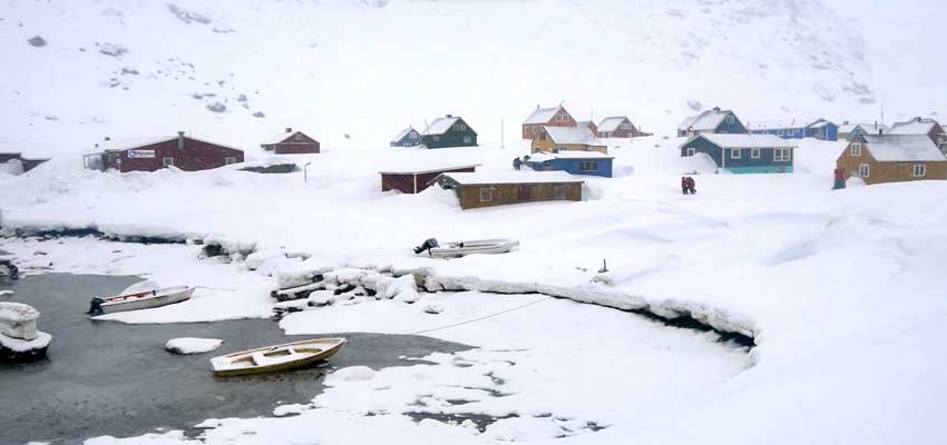 Local-Residents-and resorts-at-Greenland-Hills
